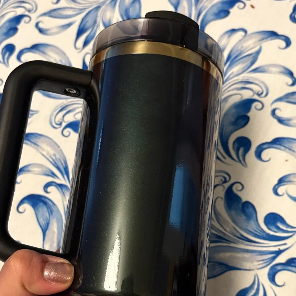 Wicked 2025 Stanley Quencher Tumbler - Black - Picture 4 of 4